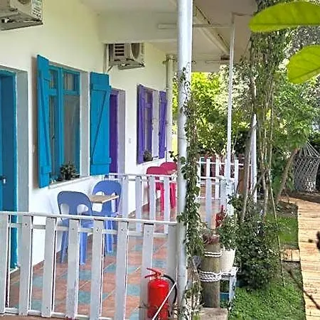 Gaya Hotel